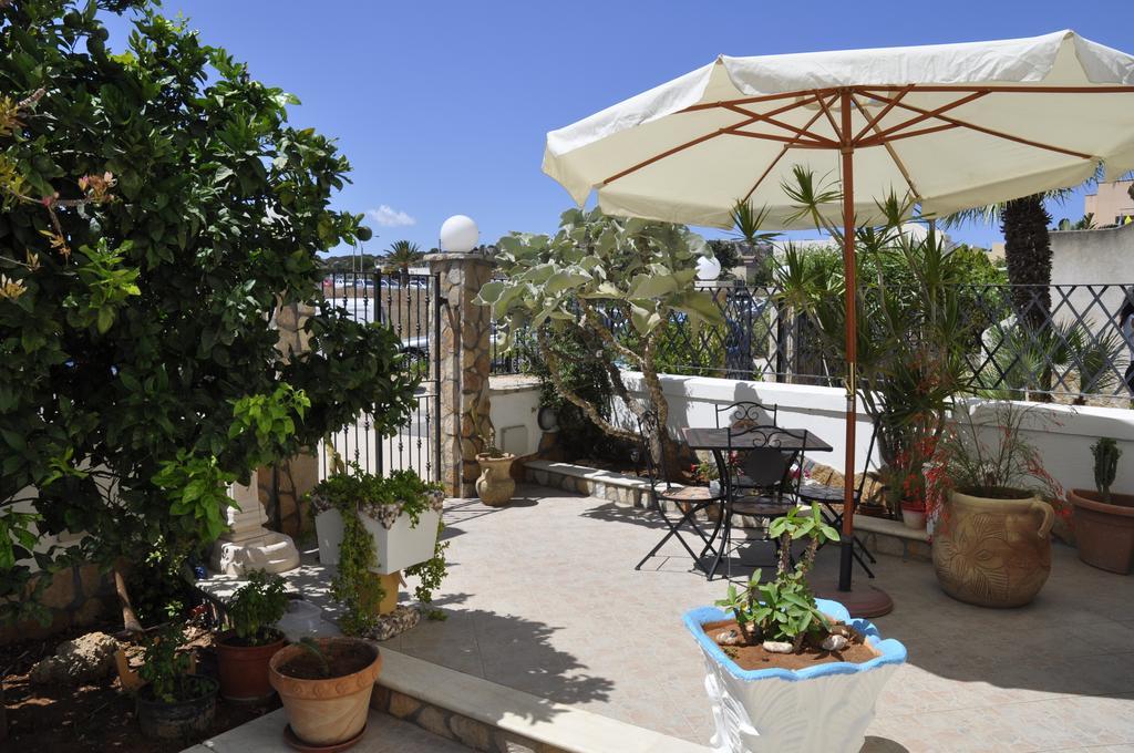 El Nur Bed & Breakfast San Vito Lo Capo Pokoj fotografie